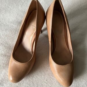 Cole Haan Chelsea Pumps Sandstone Size 6
